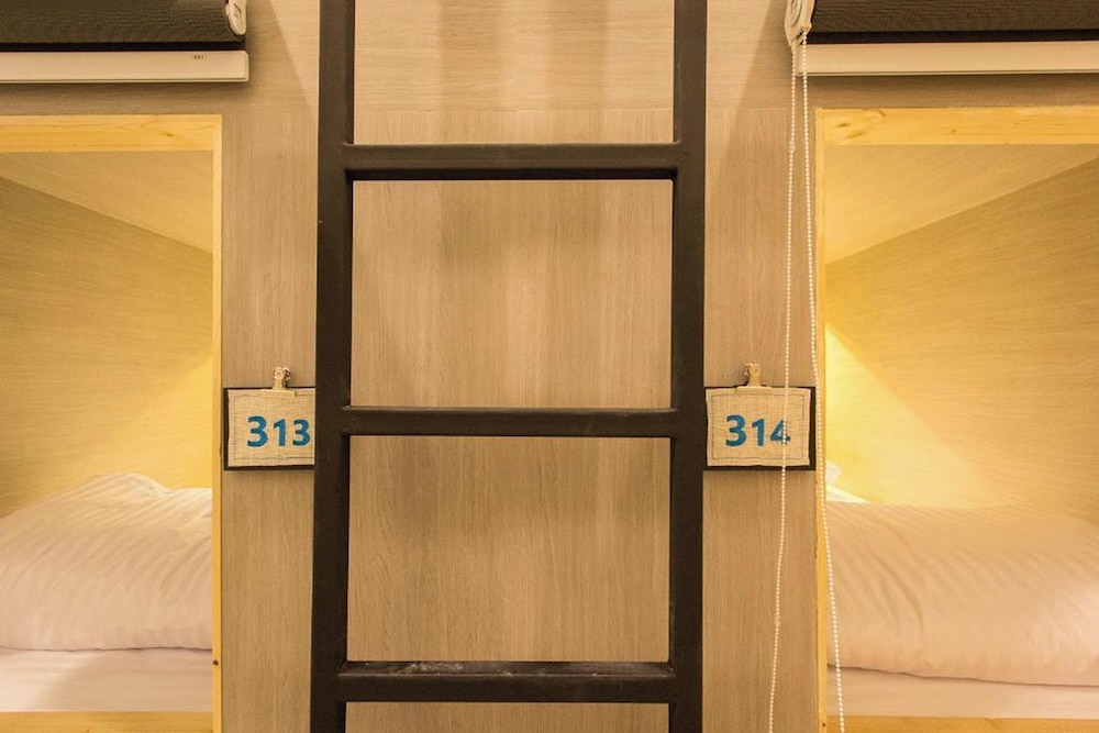 Lazy Sunday Hostel 27/50