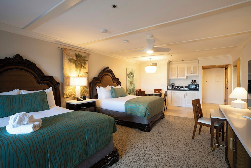 junior suite, 2 queen beds, ocean view