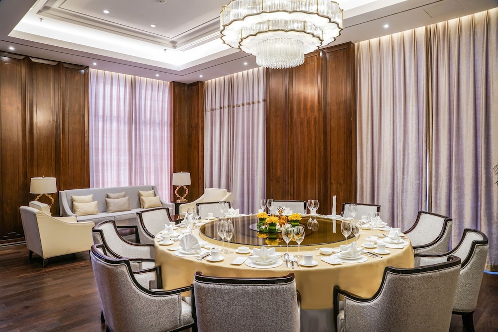 Qingshan Hotel Baotou 13/21