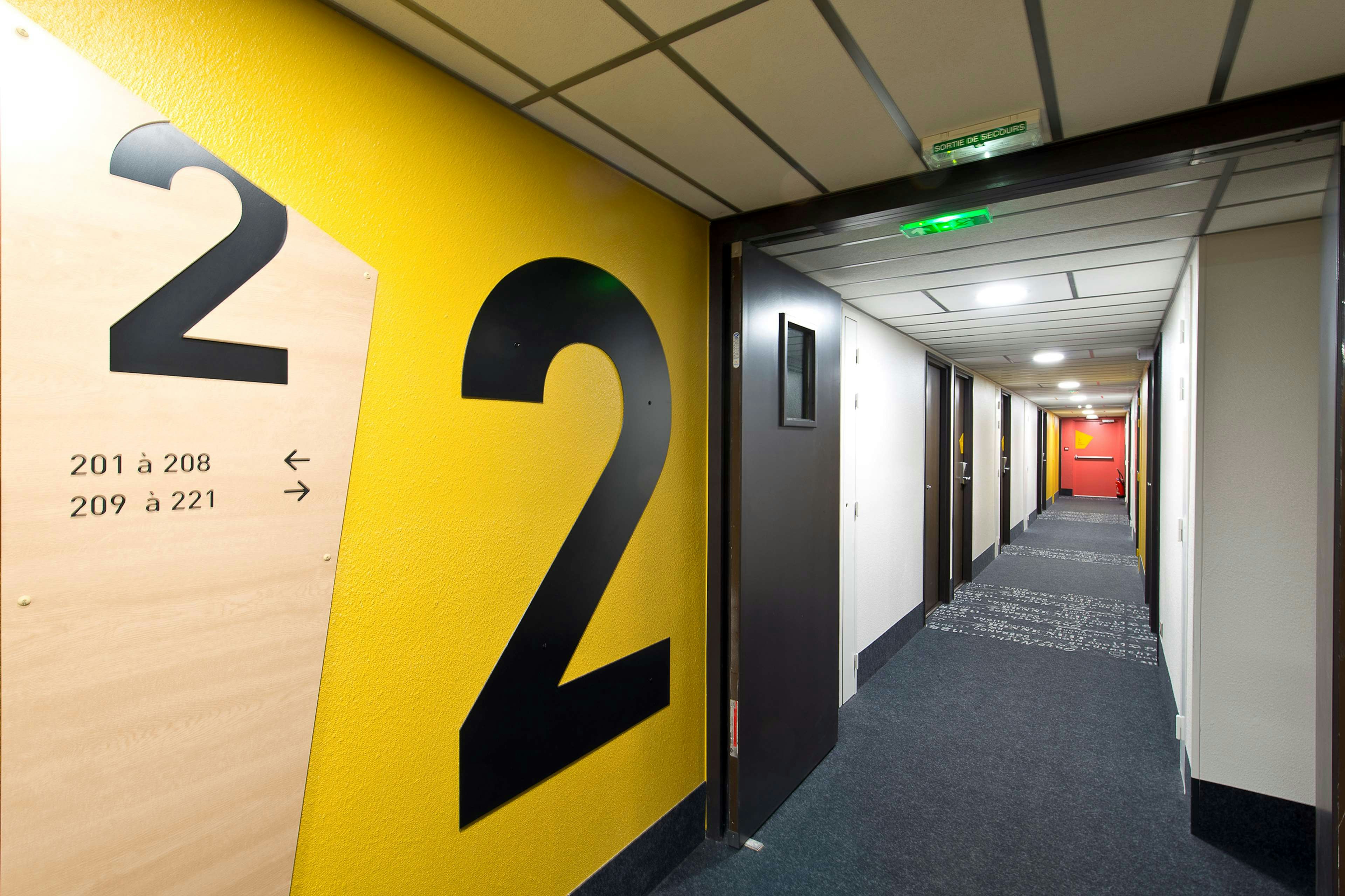 B&B HOTEL Pau Zenith 13/27