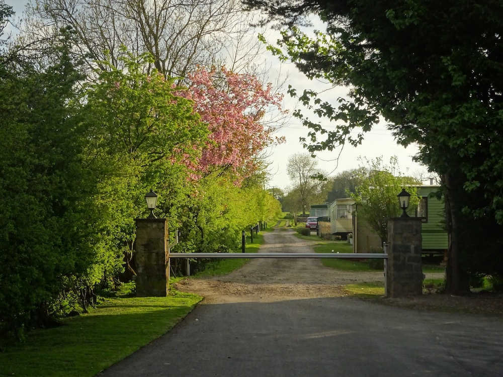 The Chequers Inn 42/50