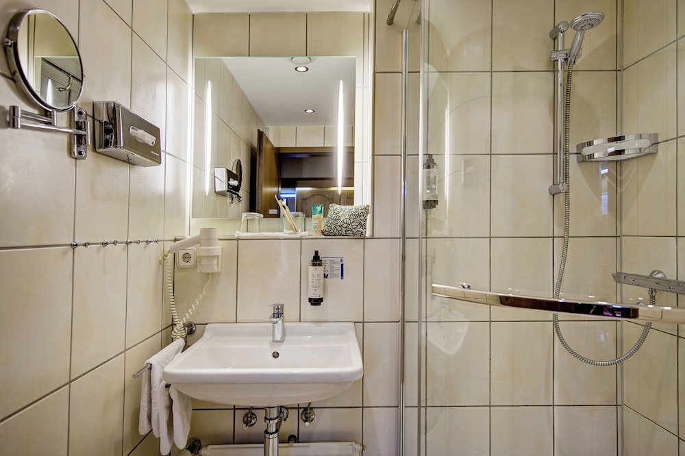 Flair Hotel Sonnenhof 66/68