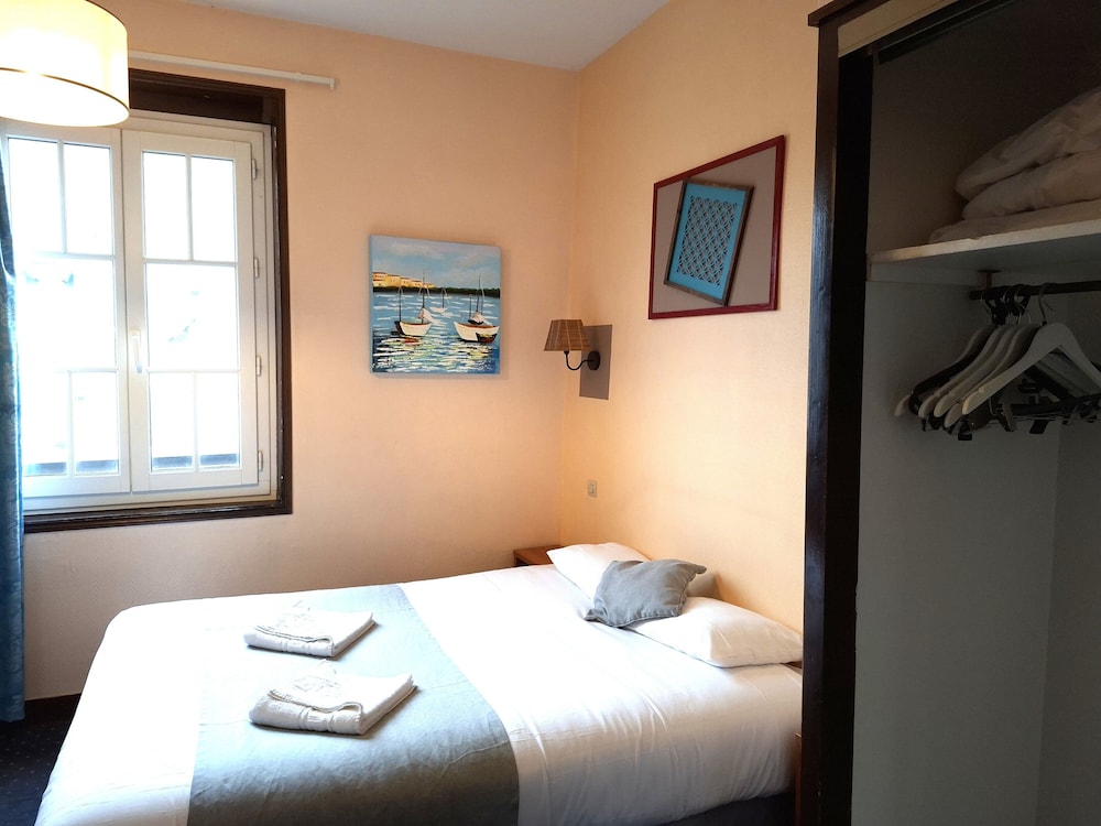 غرفة مفردة بسرير مزدوج، Hotel Le Chantilly 3/10