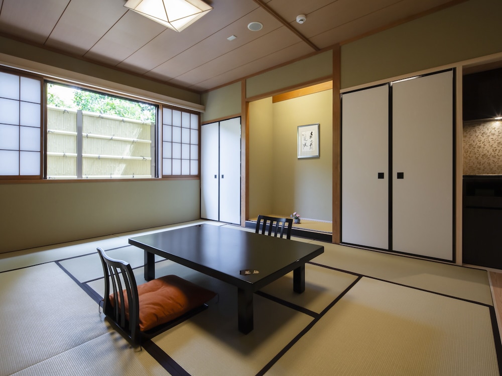 Gion Ryokan Karaku 35/49