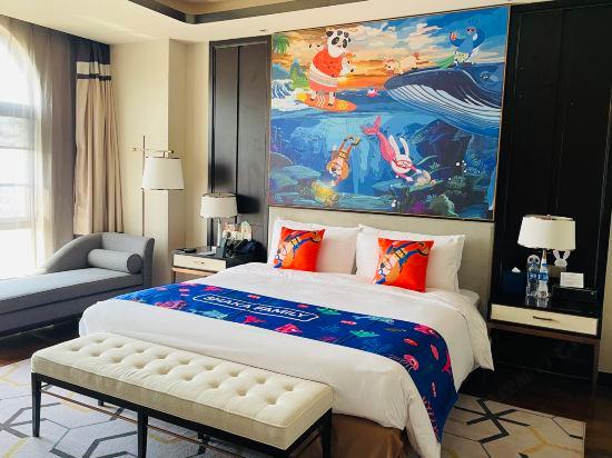 Theme, Family Suite