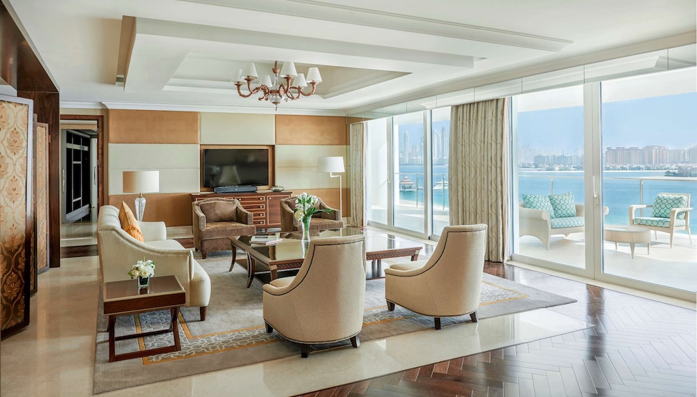 Waldorf Astoria Dubai Palm Jumeirah 64/81