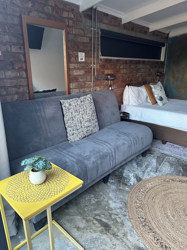 Relaxed City Living 22/40