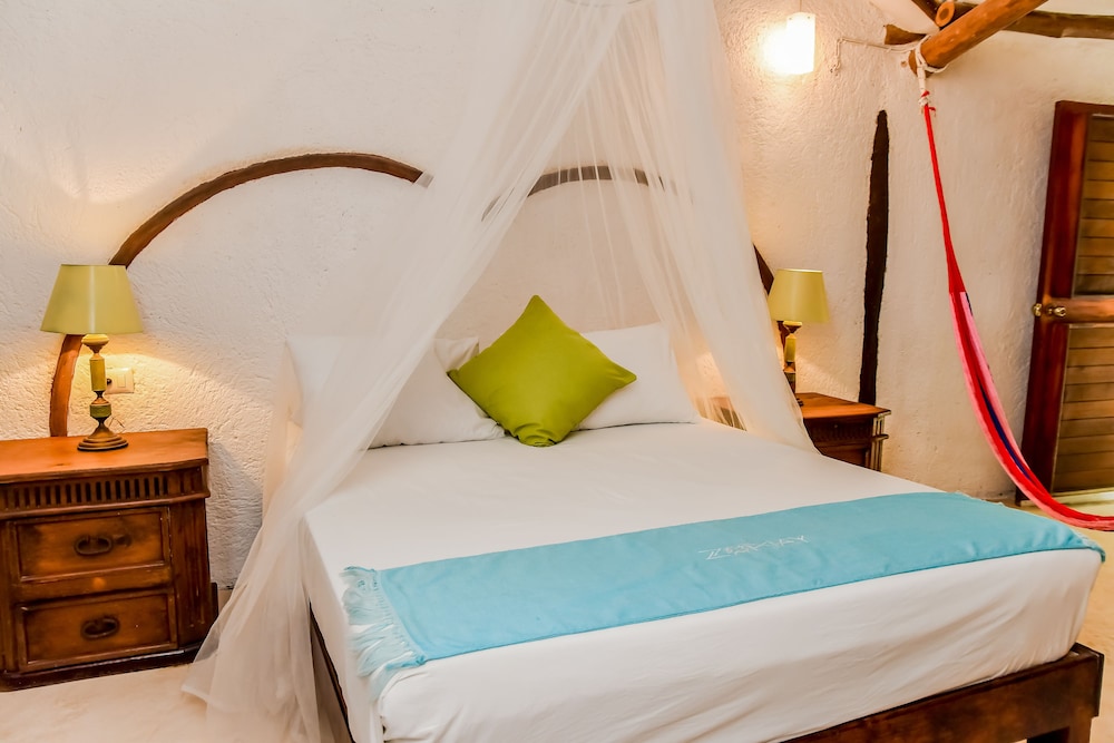 Hotel Zomay Holbox 24/91