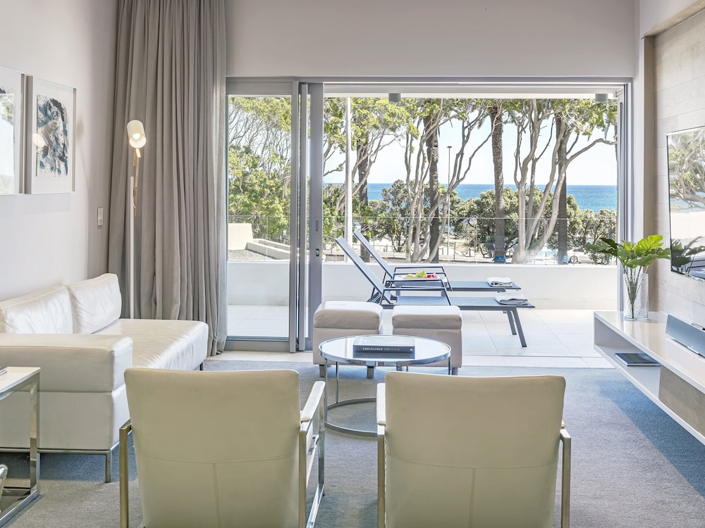 South Beach Camps Bay 39/44