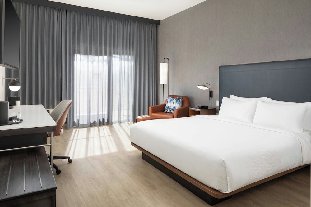 Room, King Bed
