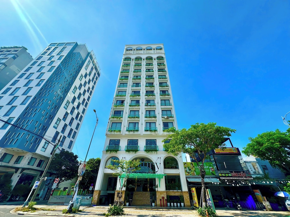 Century Hotel Da Nang 5/50