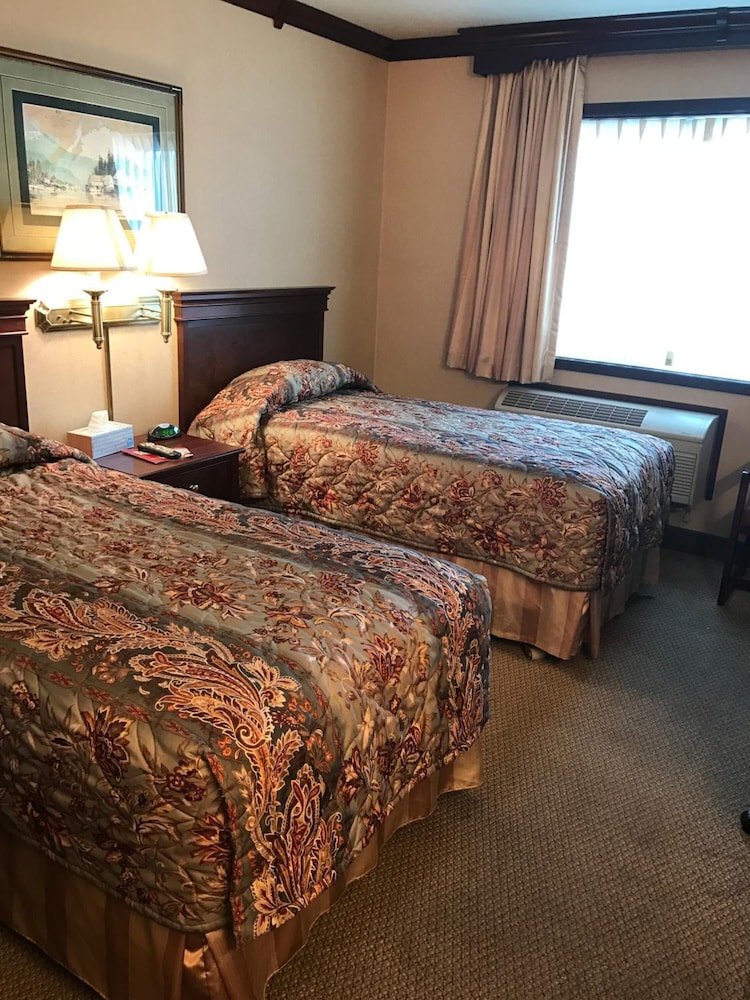 Uptown Motel Kenai 7/34