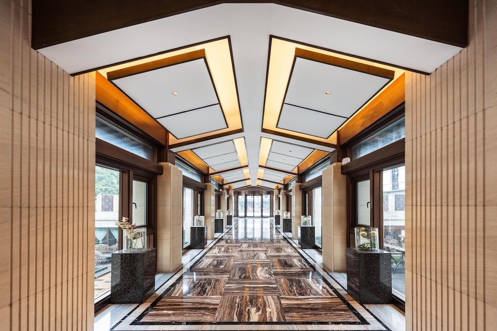 Hilton Garden lnn Tongxiang Wuzhen 6/50