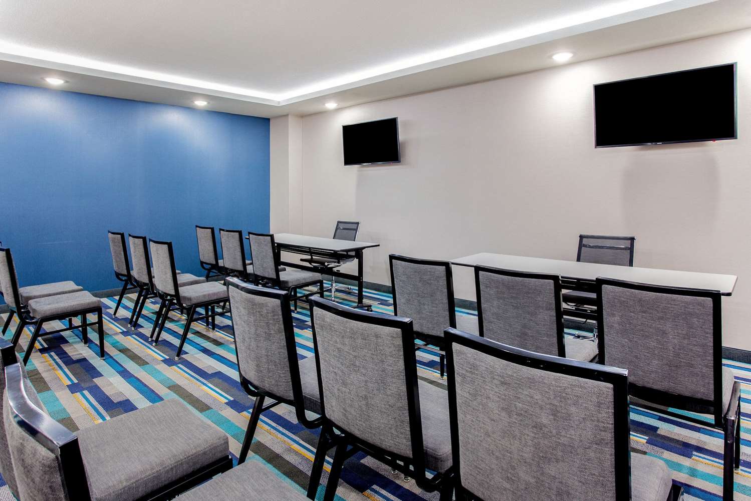 La Quinta Inn & Suites By Wyndham San Antonio Alamo City 44/49