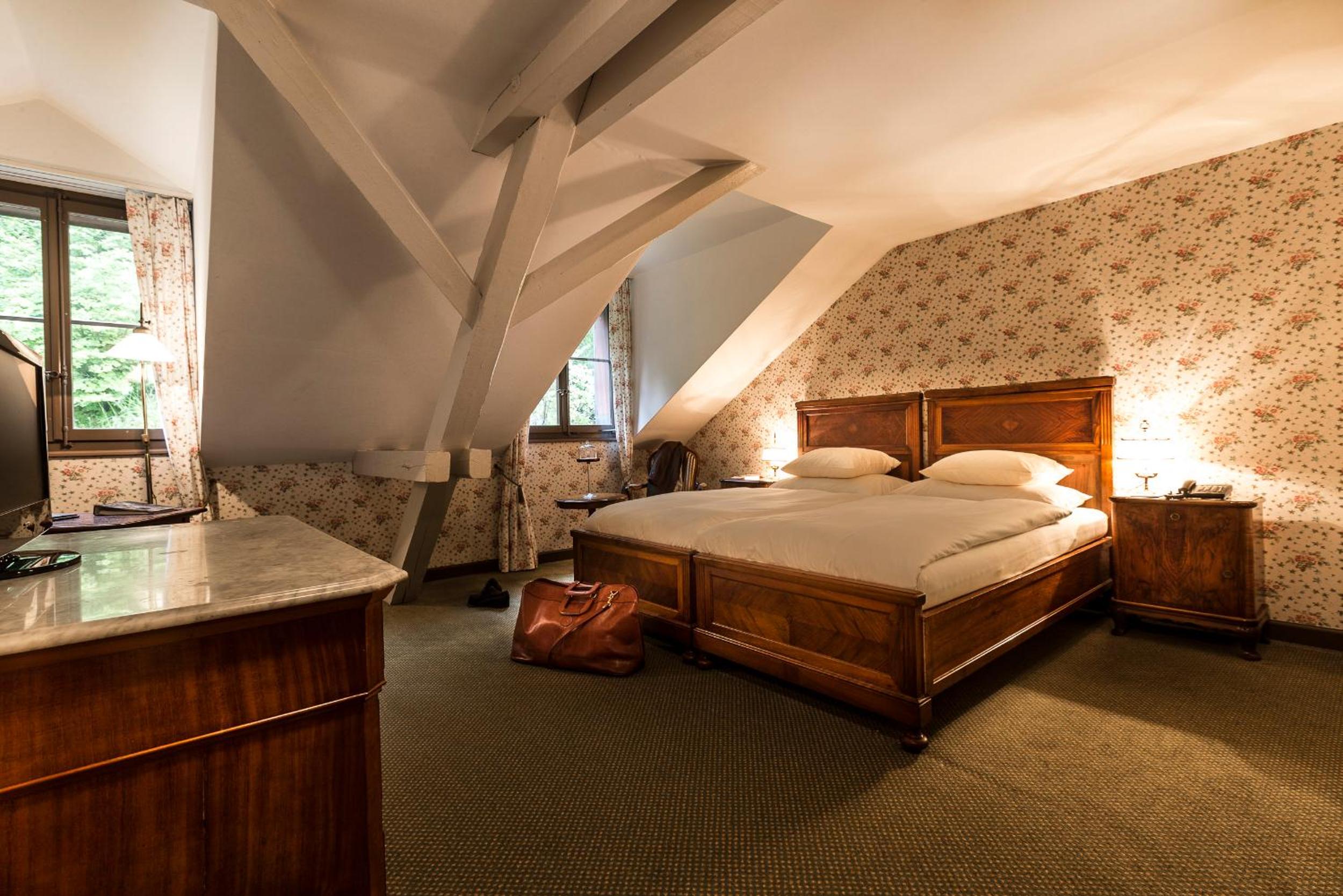 Deluxe, Double Bed, Forest View