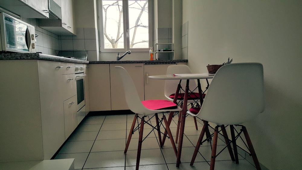 Basel Charme Apartments 21/28