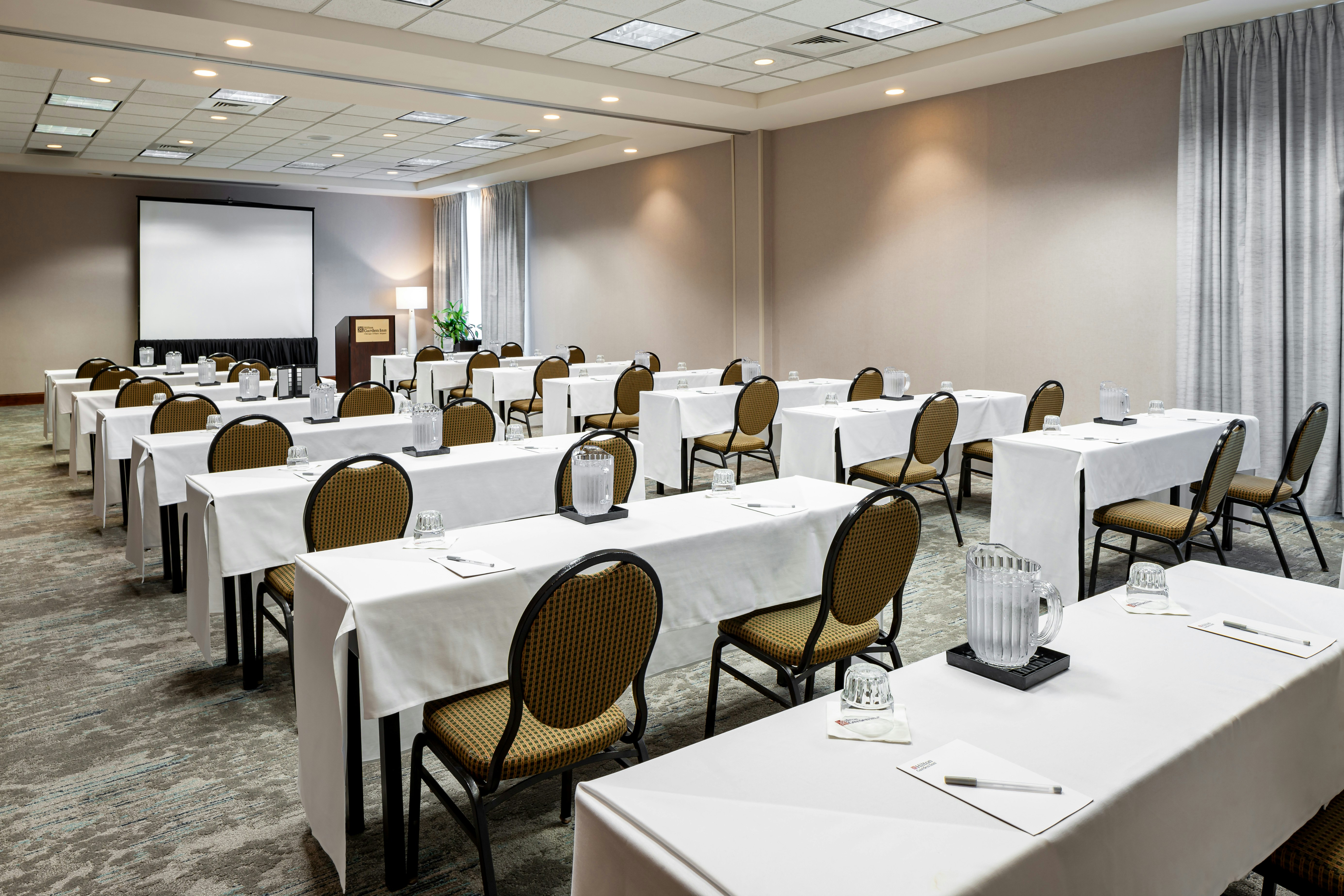 Hilton Garden Inn Chicago Ohare Airport 48/56
