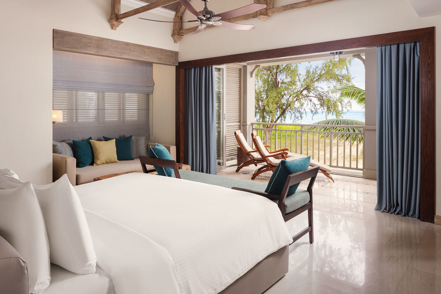 Suite, Balcony
