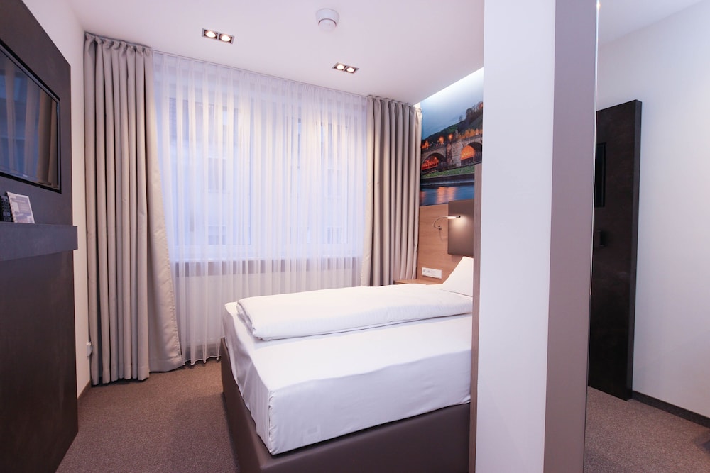 City Hotel Würzburg 34/48