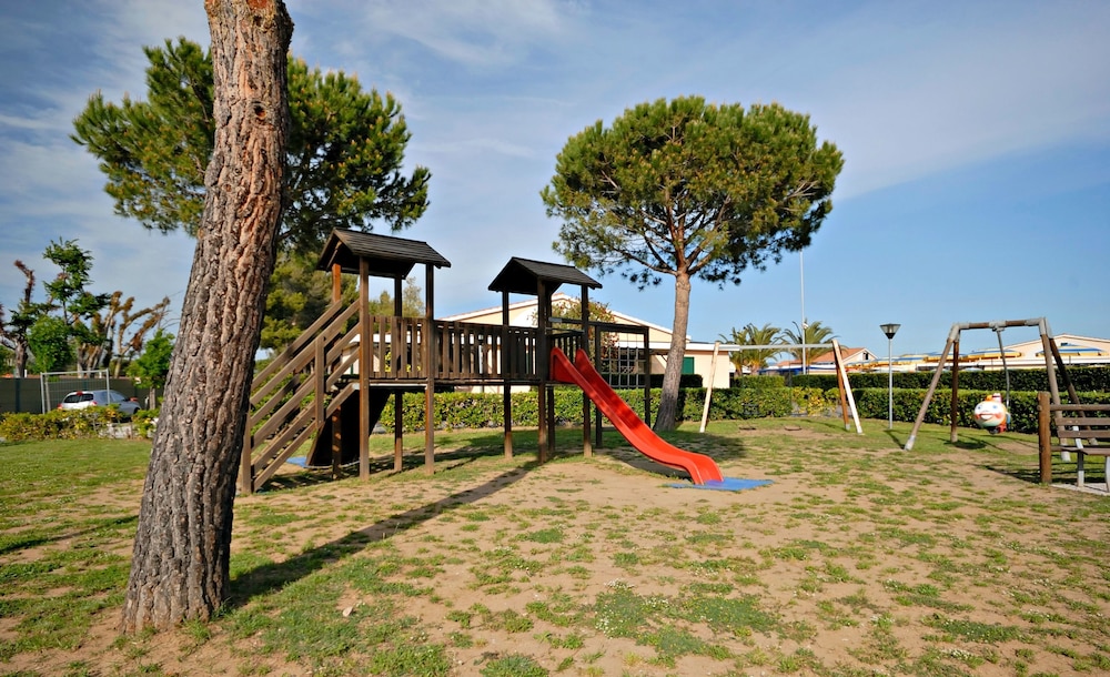 Villaggio Turistico Residence La Cecinella 75/77
