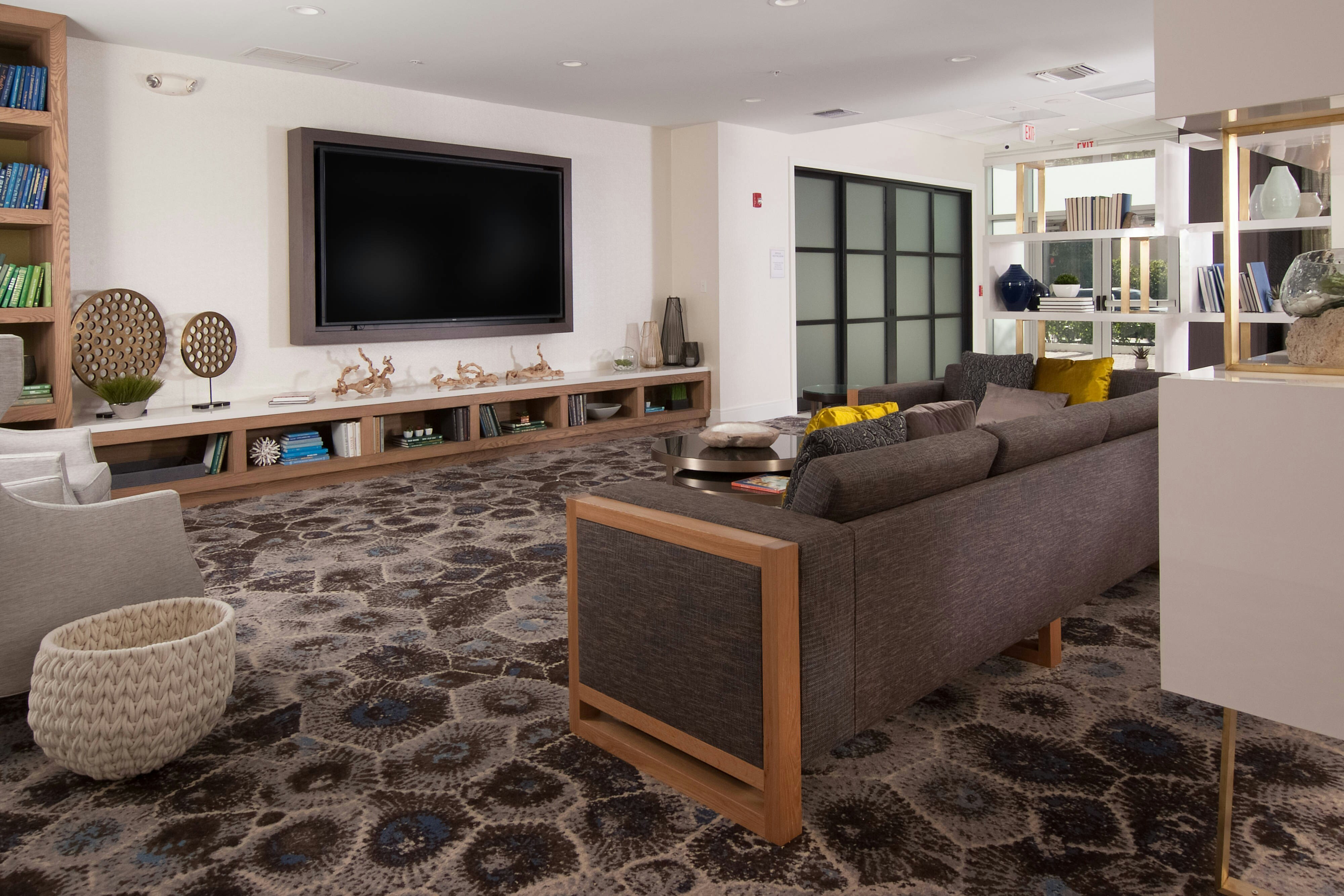 Courtyard By Marriott Miami Coral Gables 18/19