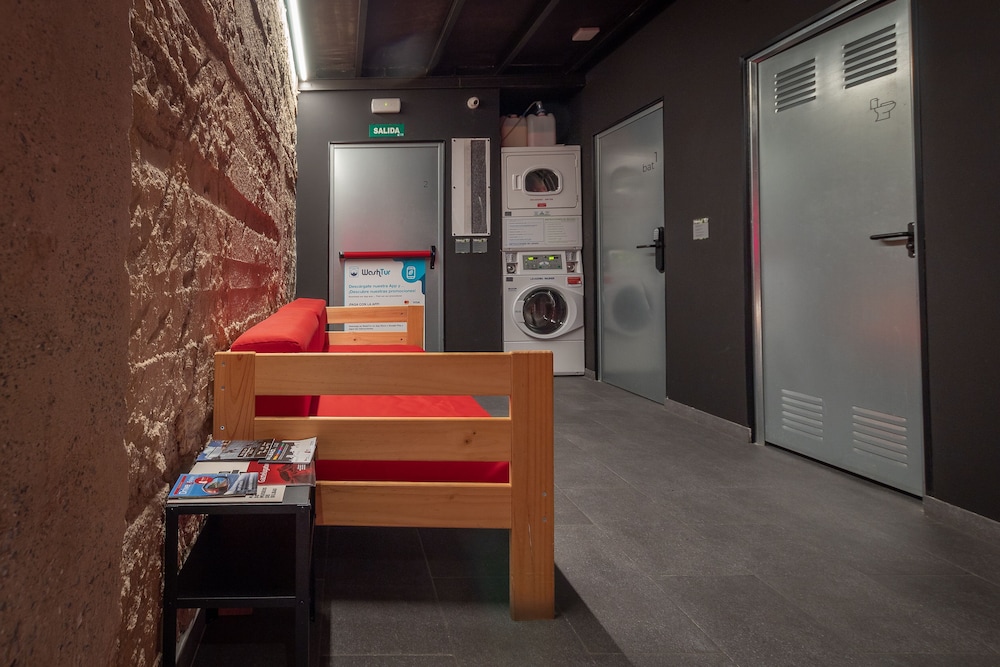 Ekoos Hostel Bilbao 2/50