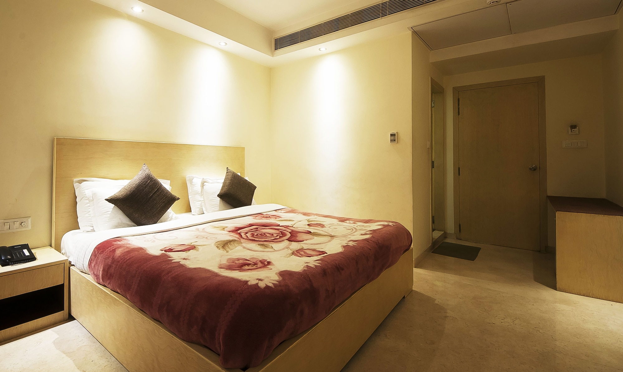 1 BEDROOM, PREMIUM