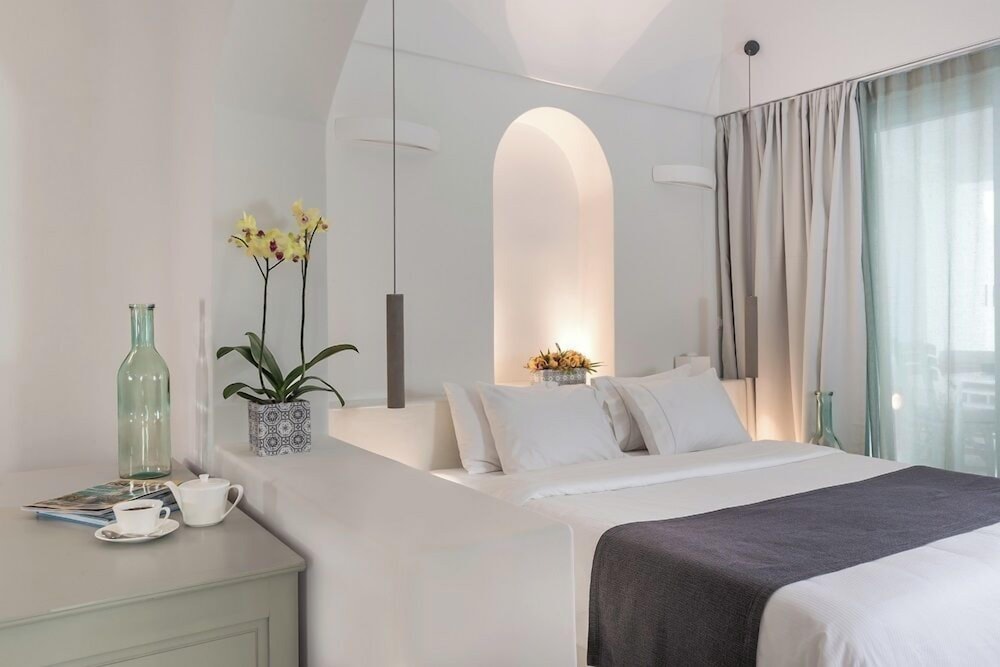 Honeymoon, Suite, King Bed, Outdoor Jetted Tub، Andronis Luxury Suites 4/7