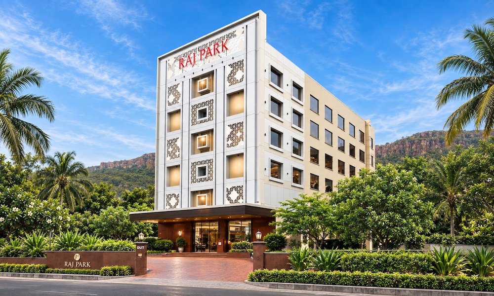 RAJ PARK TIRUPATI 2/38
