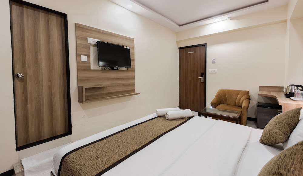 HOTEL AVON RUBY 32/54