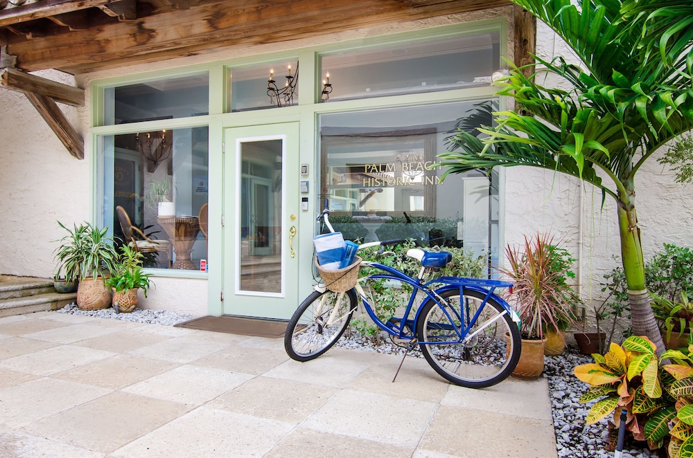 Palm Beach Historic Inn 32/50