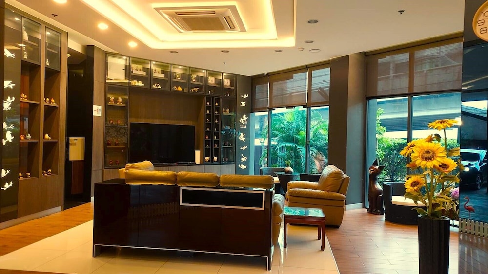 Nest n Rest Hotel 22/34