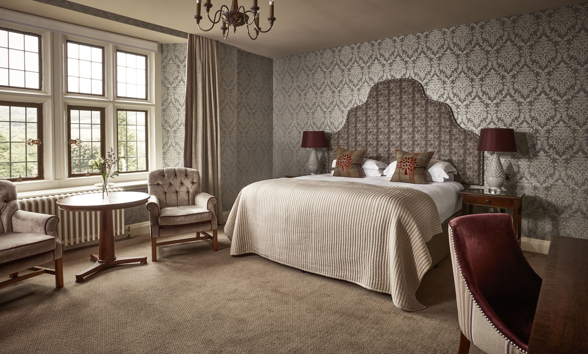 Castle, Valley, King Bed