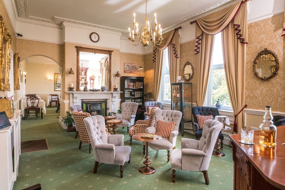 Oldfields House 28/50