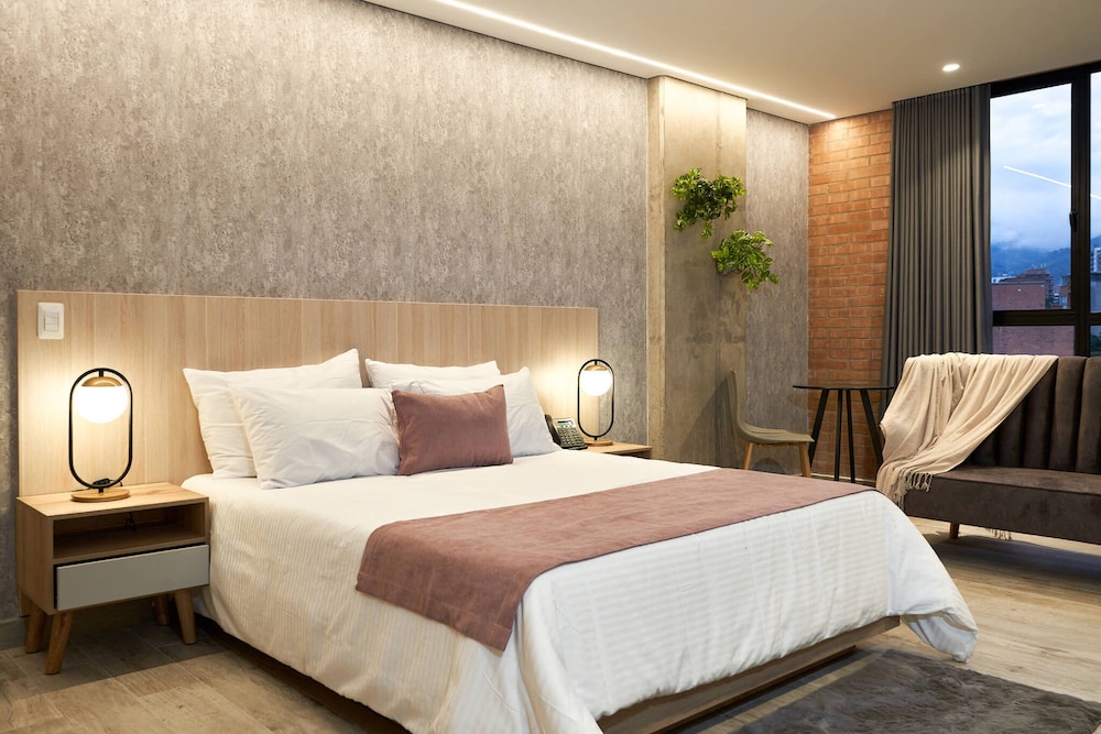Eutopiq Hotel 24/58