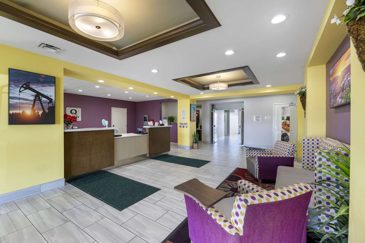 Quality Inn & Suites Carlsbad Caverns Area 10/44
