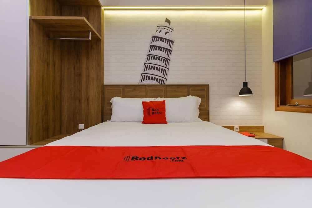 RedDoorz Plus @ CBD Bintaro 23/56