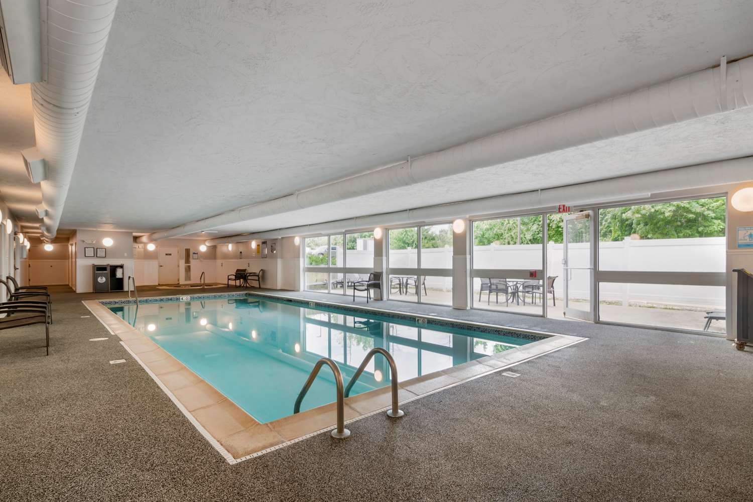 Best Western Plus Executive Court Inn & Conference Center 67/73