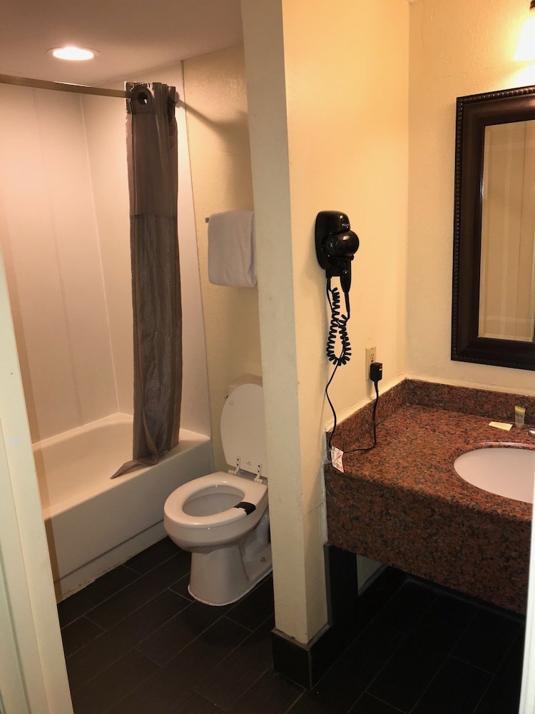 Motel6 Tallahassee, FL – North Monroe 49/51