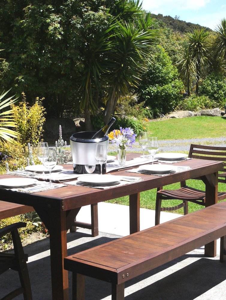 Bay of Islands Holiday Apartments 30/50