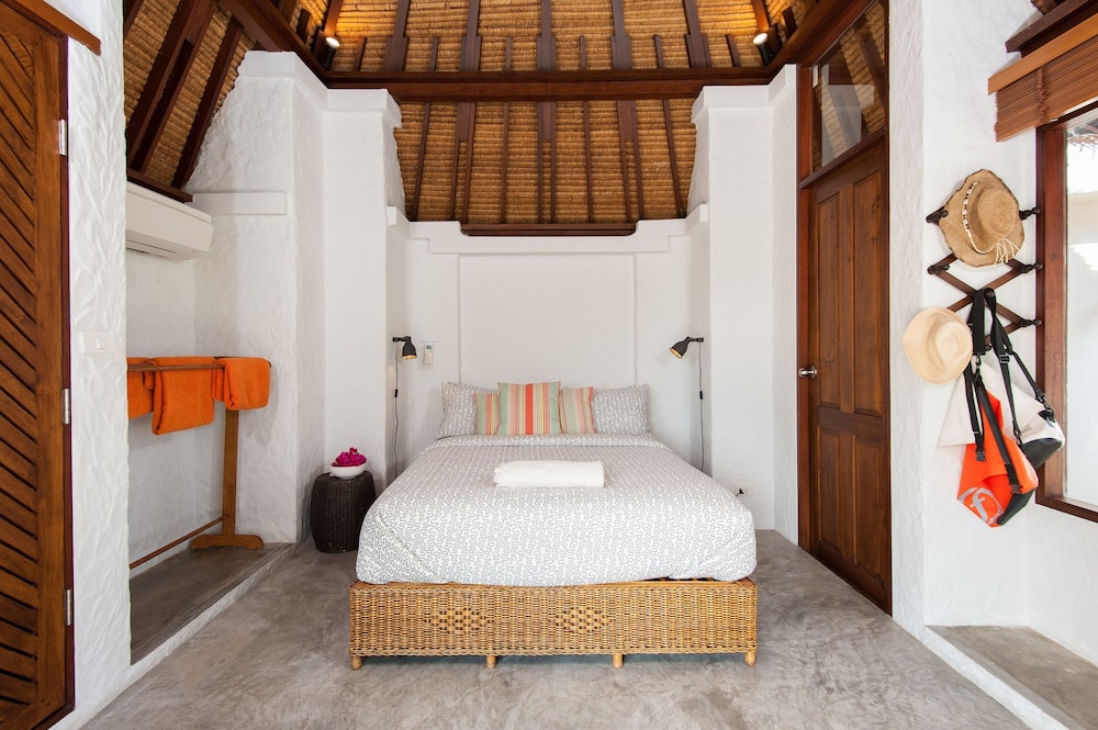 2 Bedrooms, Pool, Villa, King and Queen Bed