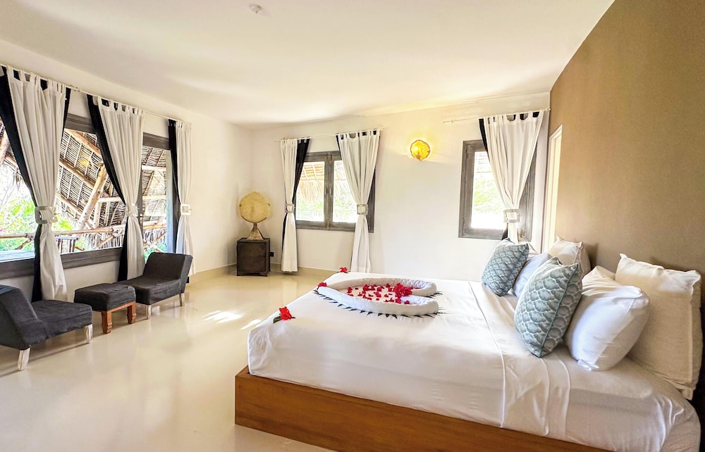 Leopard Point Luxury Beach Resort & Spa 12/52
