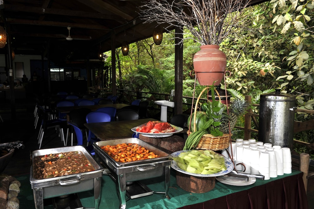 Permai Rainforest Resort Kuching 40/55