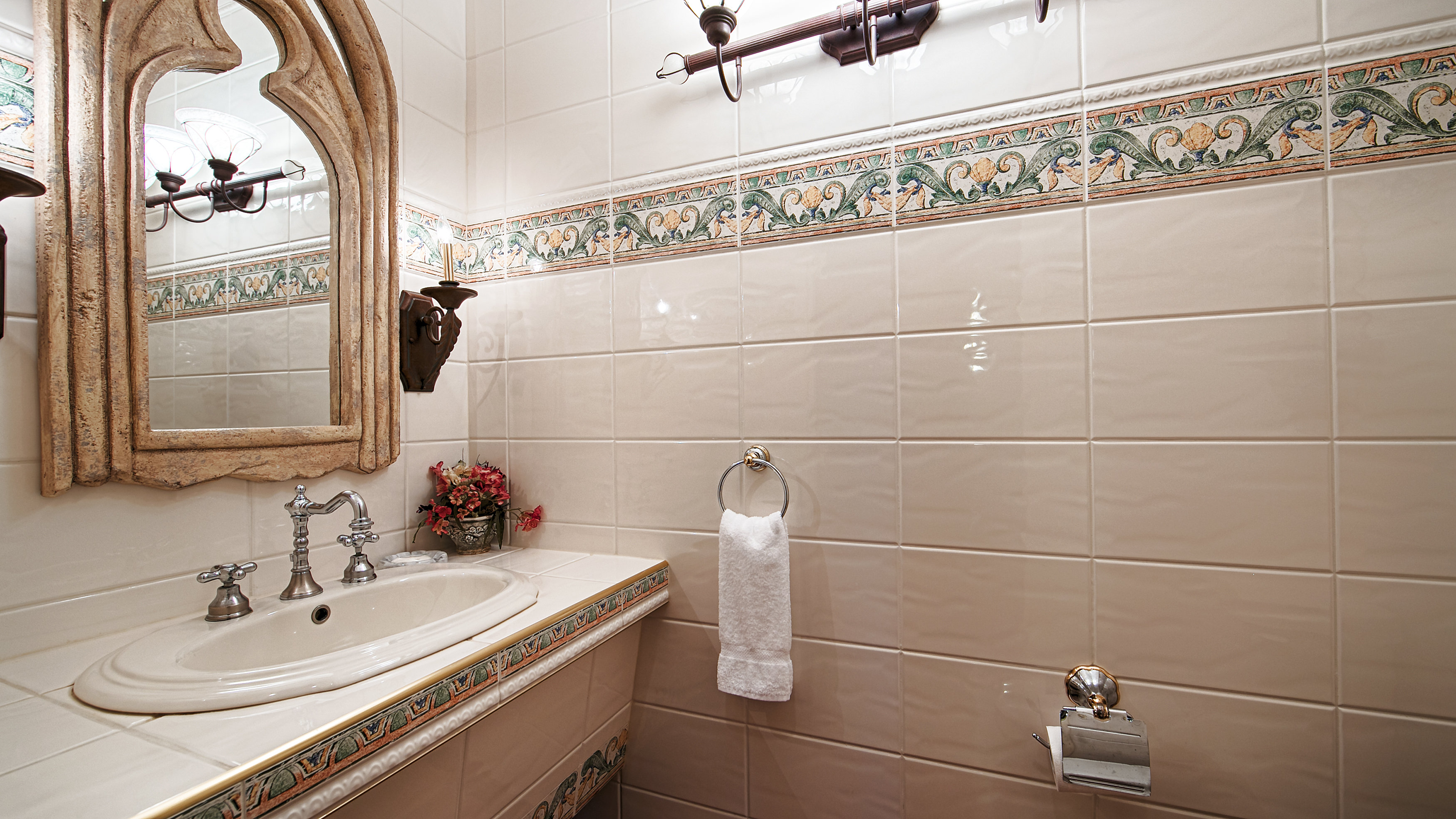 Best Western Plus Fireside Inn 77/79