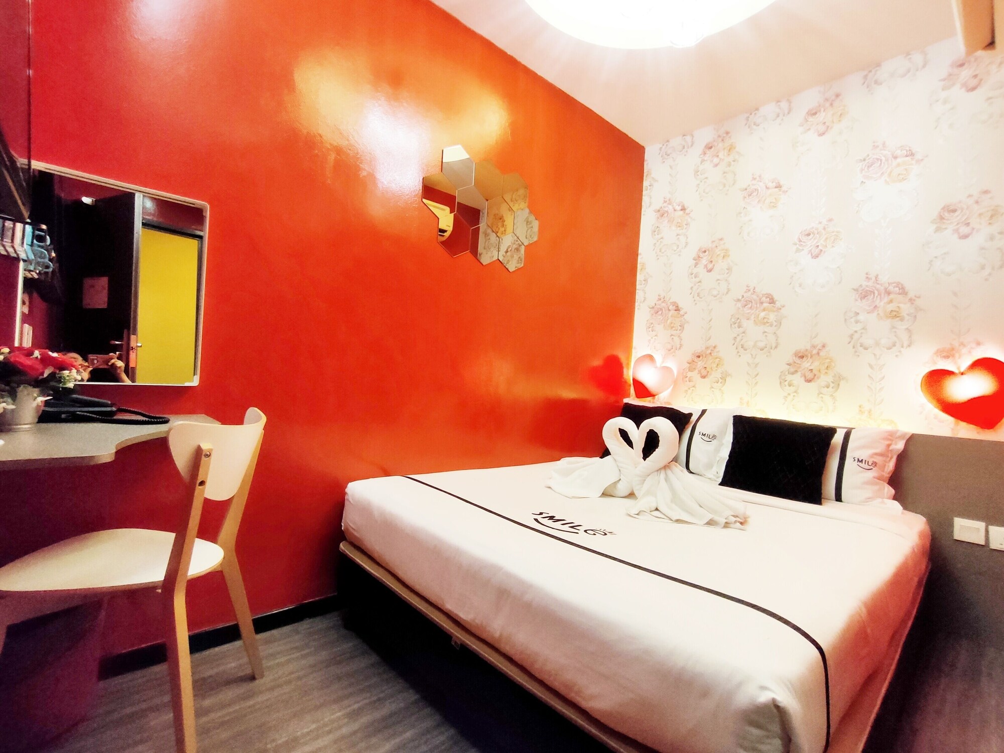 DESIGN, STUDIO, SUITE, QUEEN BED
