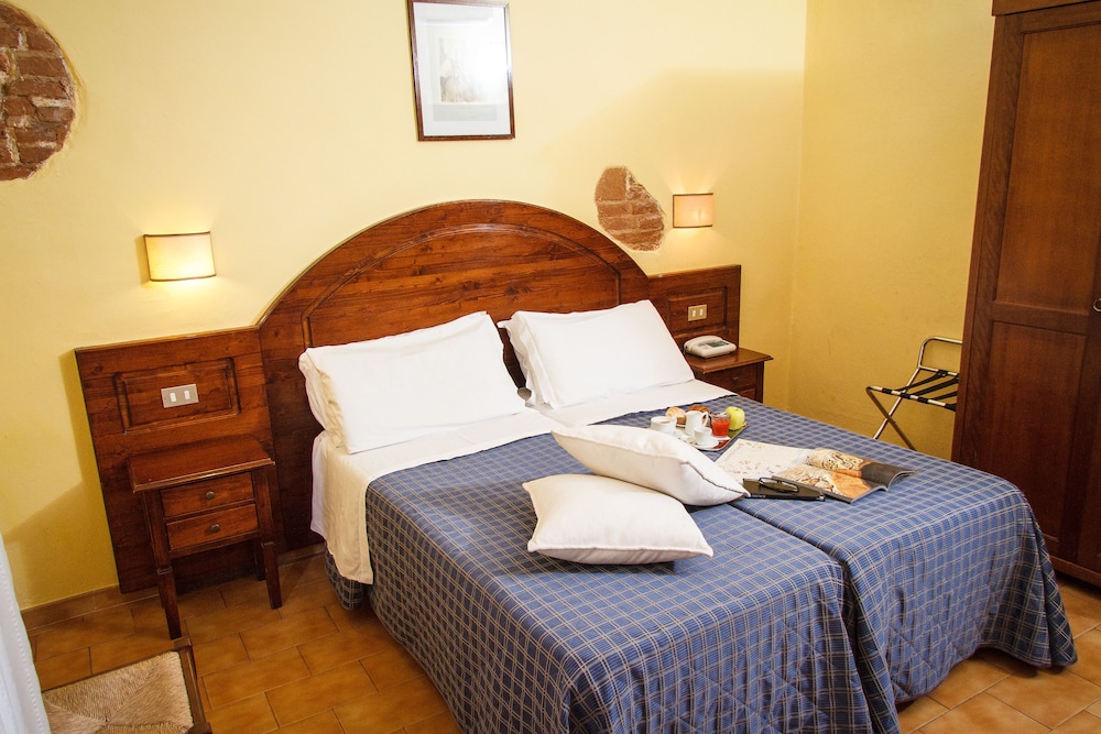 Nizza Hotel 24/69