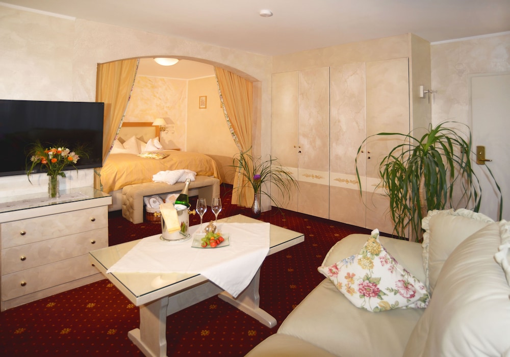 Hotel Krone Igelsberg 32/64