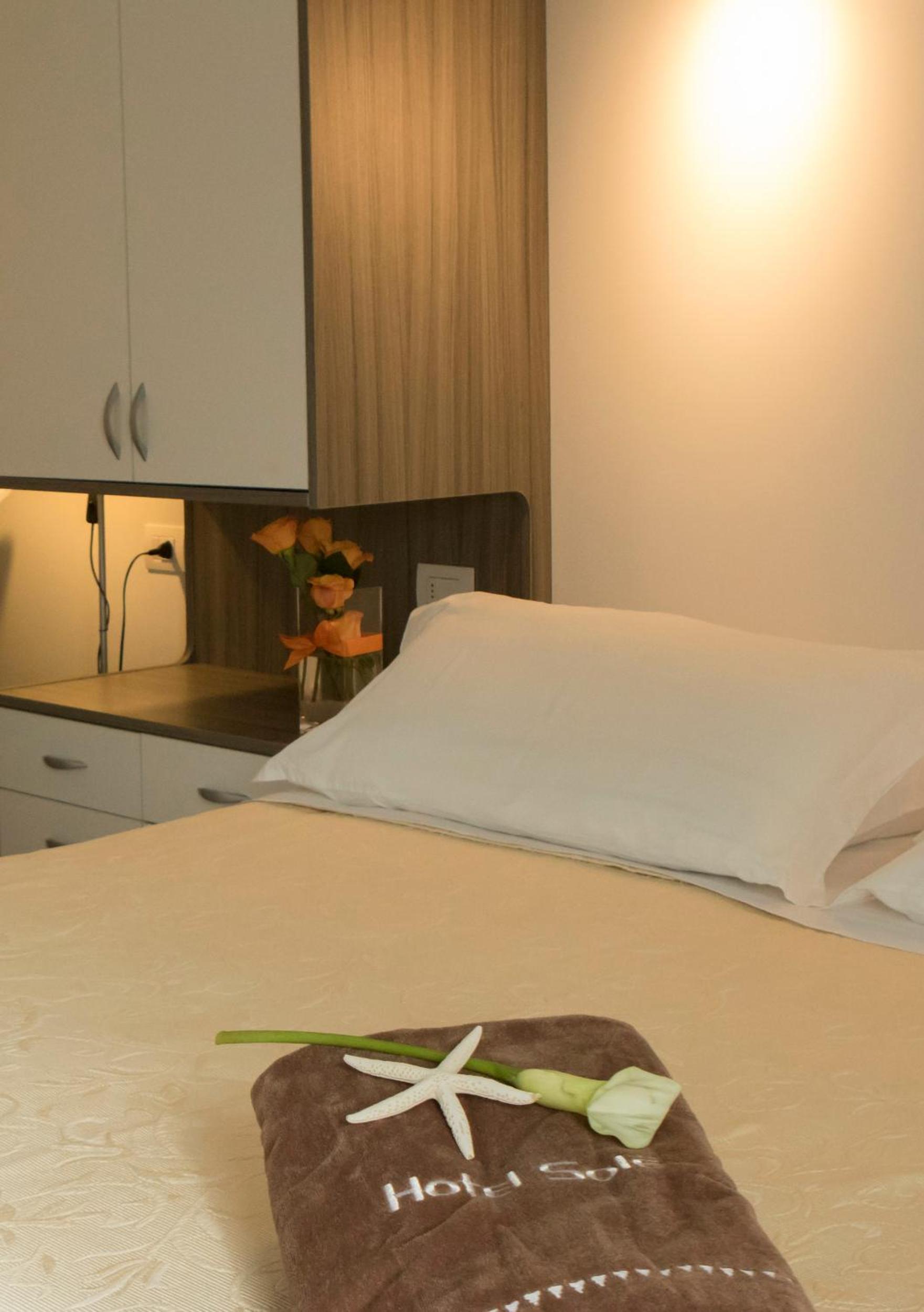 Hotel Sole 26/48