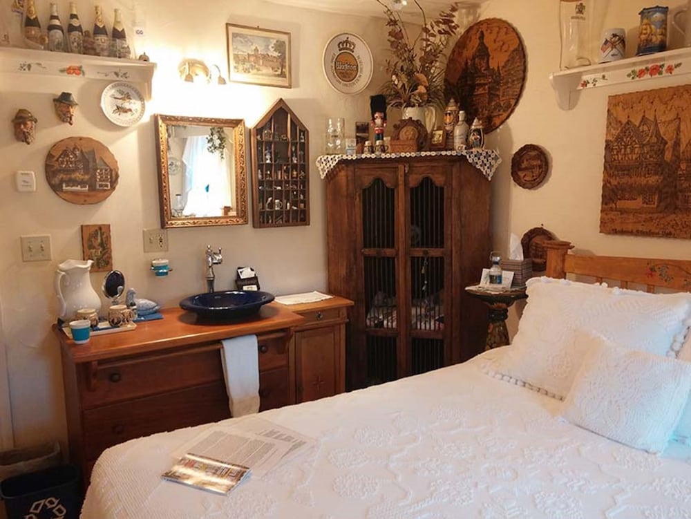 Oasis Bed and Breakfast 7/37