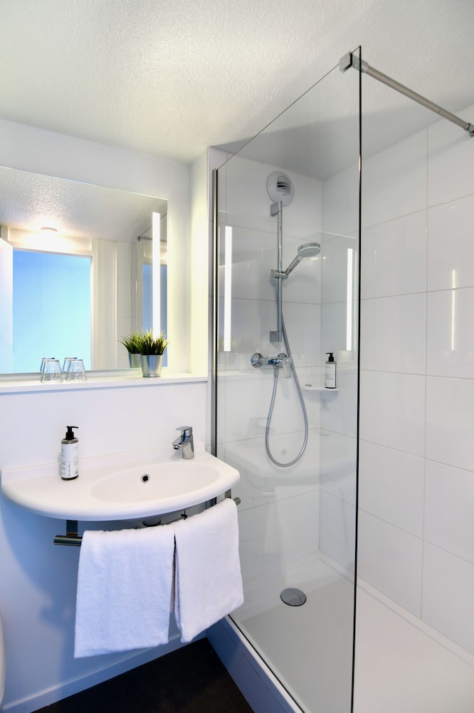 Ibis Budget Vannes Ploeren 47/47